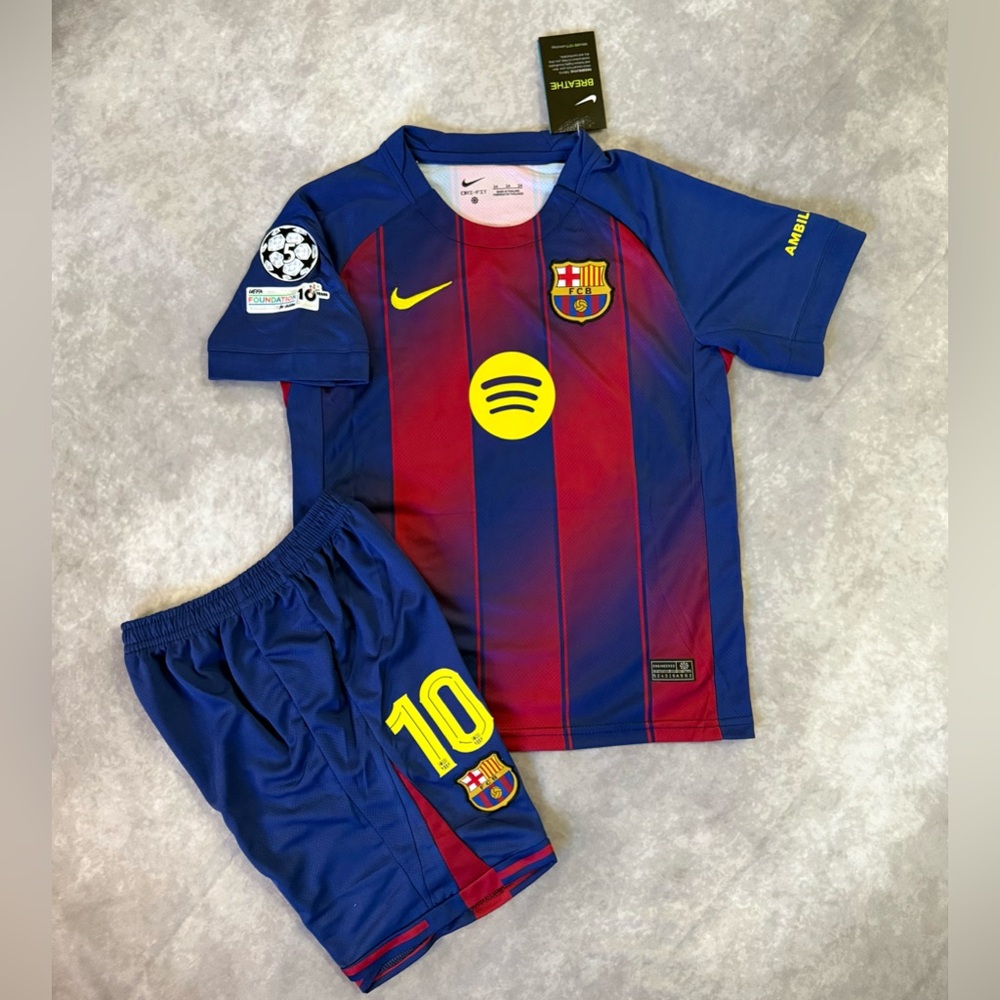 Barcelona FC set for kids Lamine Yamal 10 - Picture 2 of 6